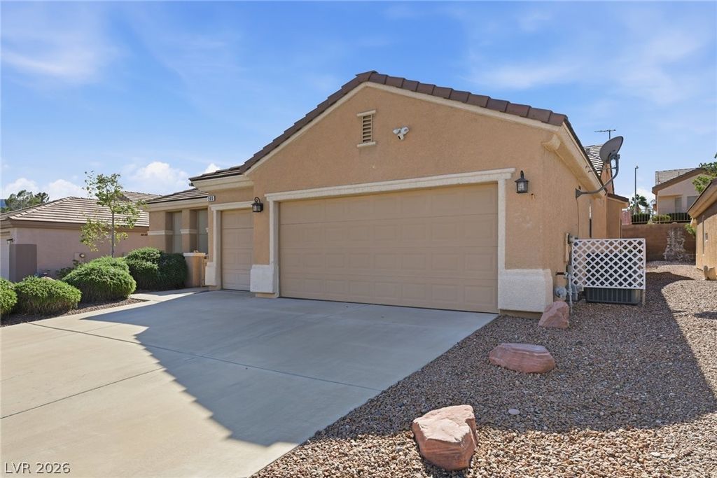 Photo of 505 Edgefield Ridge Place, Henderson, NV 89012 (MLS # 2761281)