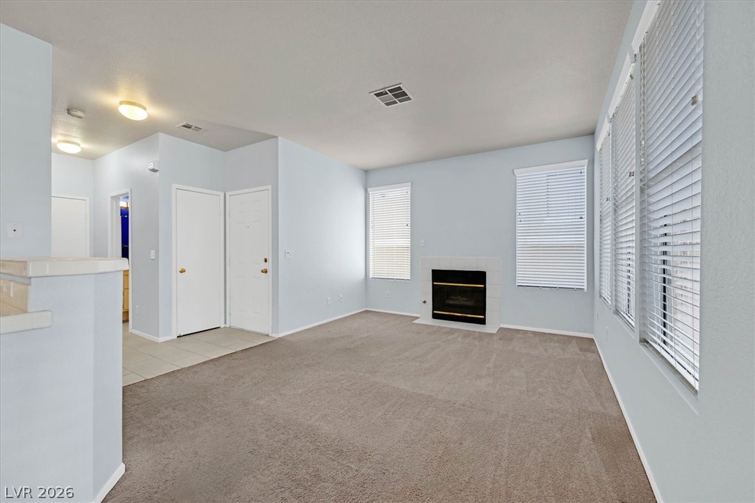 251 S Green Valley Parkway 3811