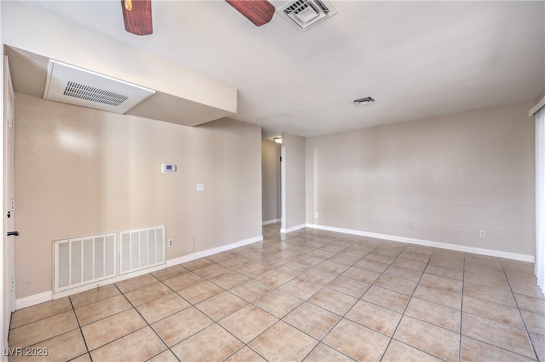 4860 Nara Vista Way 102