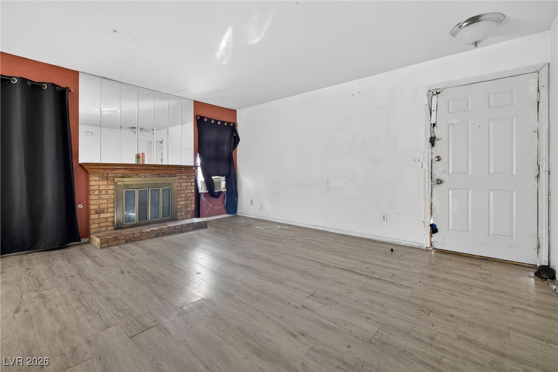 5576 W Rochelle Avenue C