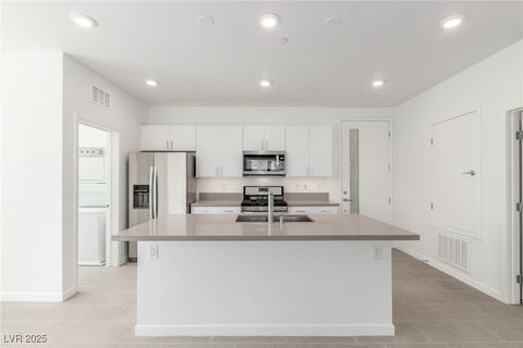 Photo of 11257 Rainbow Peak Avenue #208, Las Vegas, NV 89135 (MLS # 2726762)