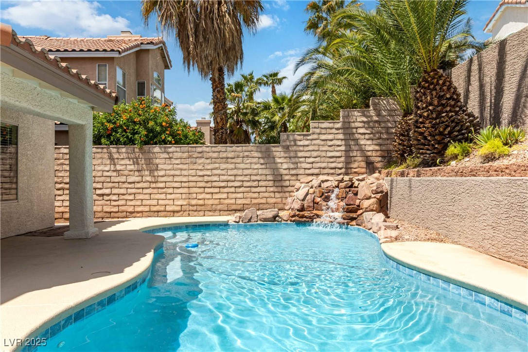 8326 Mount Nido Drive, Las Vegas, Nevada image 2