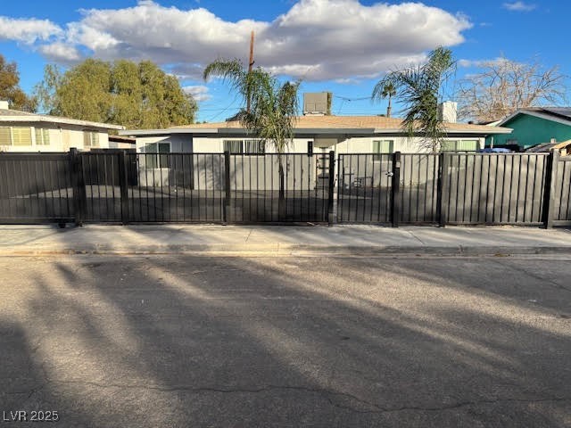 Properties 1 321 Beaumont Street