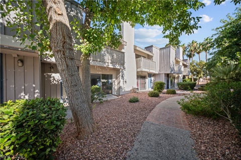 Townhouse For Sale - 640 Brookway Lane<br/> Las Vegas, NV 89169
