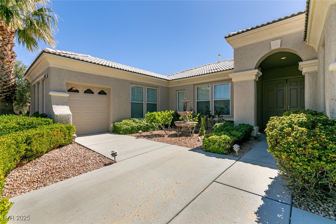 Las Vegas, Nevada 89135, United States, 2 Bedrooms Bedrooms, ,2 BathroomsBathrooms,Residential,Pending,110682