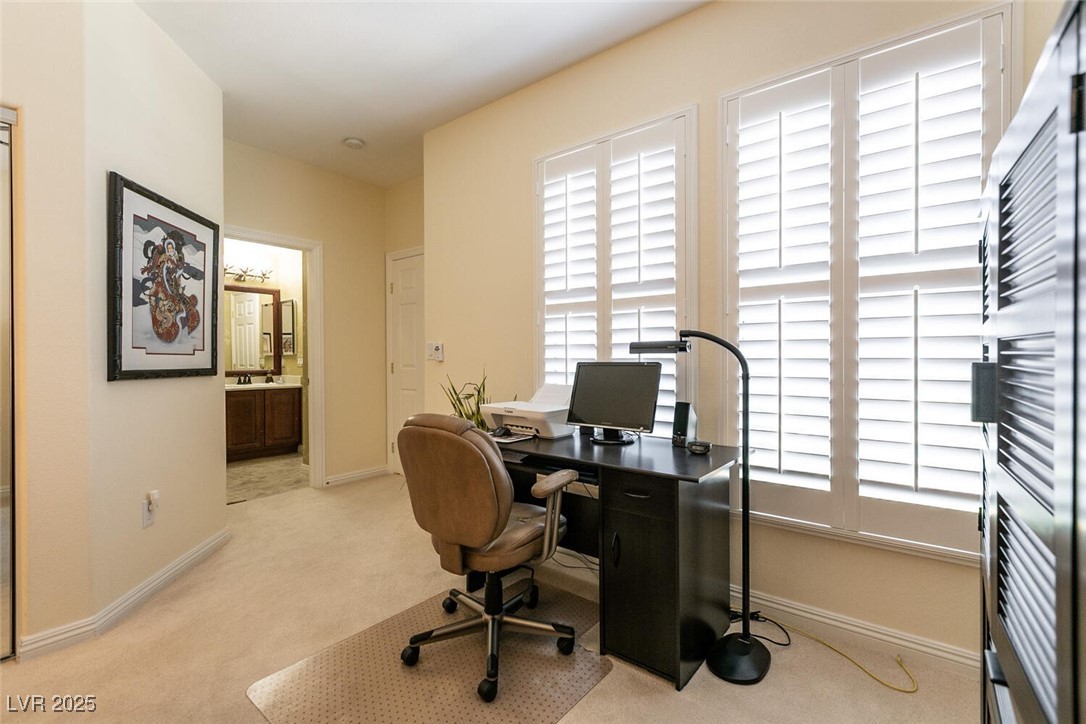 Las Vegas, Nevada 89135, United States, 2 Bedrooms Bedrooms, ,2 BathroomsBathrooms,Residential,Pending,110682