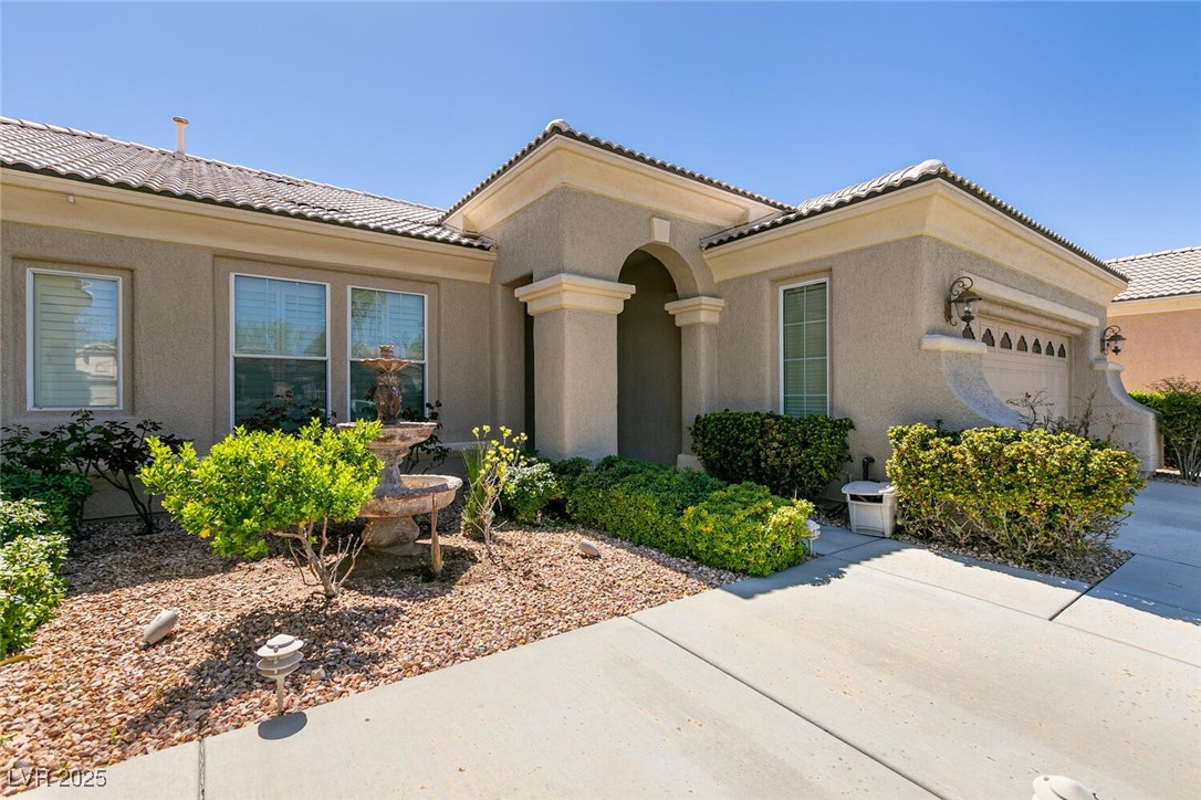 Las Vegas, Nevada 89135, United States, 2 Bedrooms Bedrooms, ,2 BathroomsBathrooms,Residential,Pending,110682