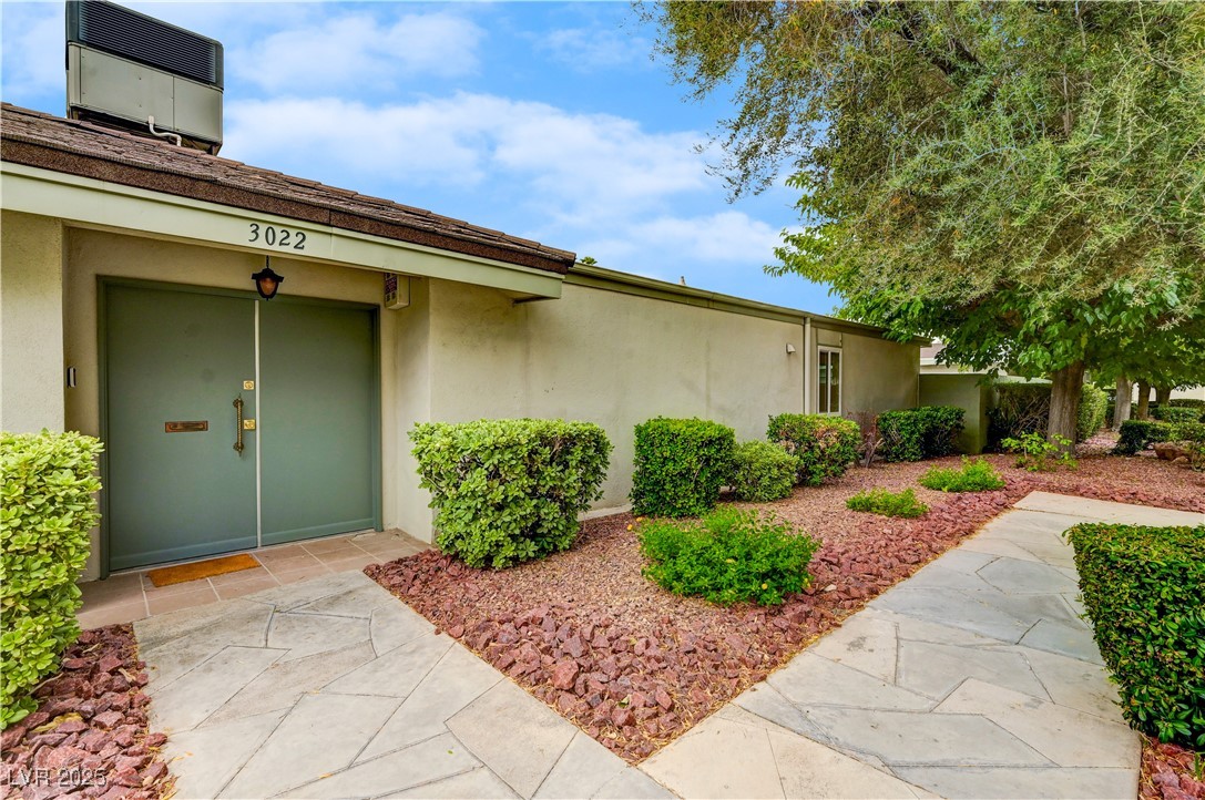 Properties 4 3022 El Camino Avenue