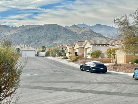 Single Family Residence in Laughlin NV 2710 Mustang Pass Street 19.jpg