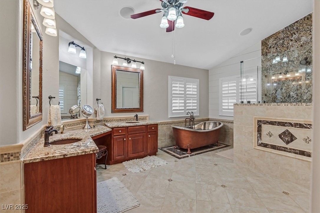 2555 Antique Blossom Avenue, Henderson, Nevada image 32