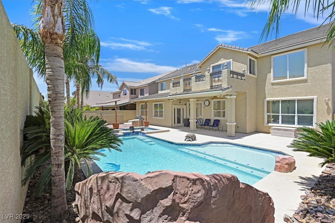 2555 Antique Blossom Avenue