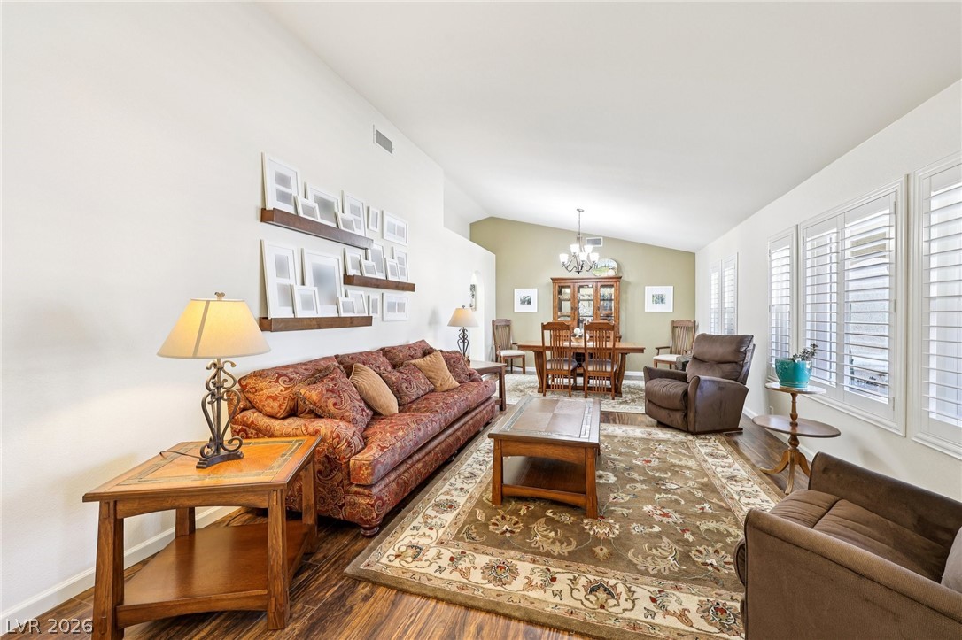 1602 Broadmoor Circle