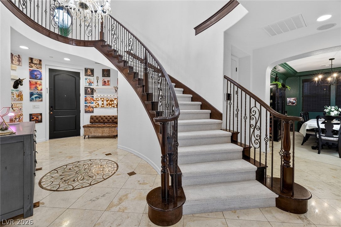 15 Benevolo Drive