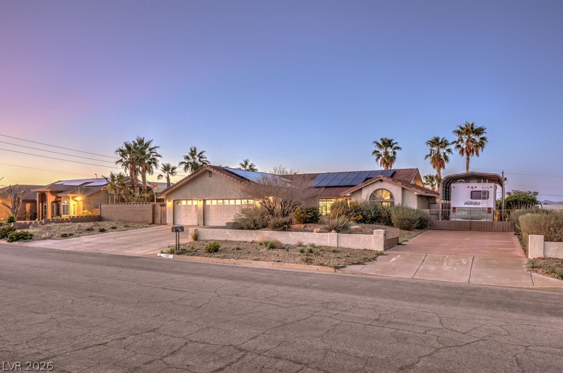 120 E Rochell Drive