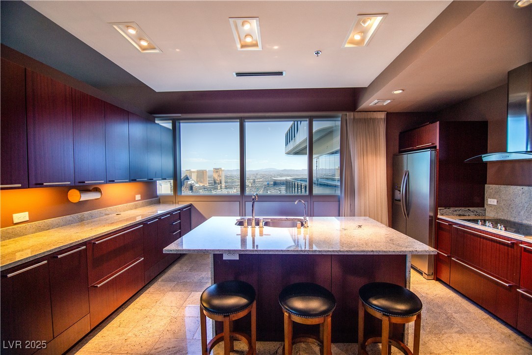 4471 Dean Martin Drive 3810