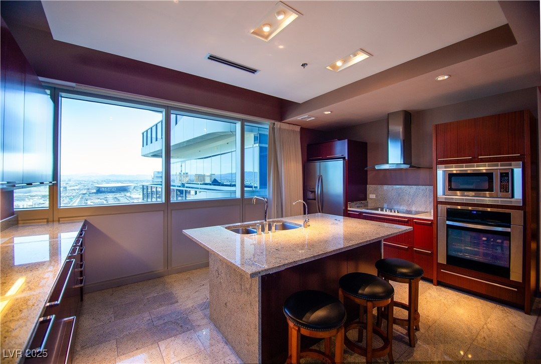 4471 Dean Martin Drive 3810