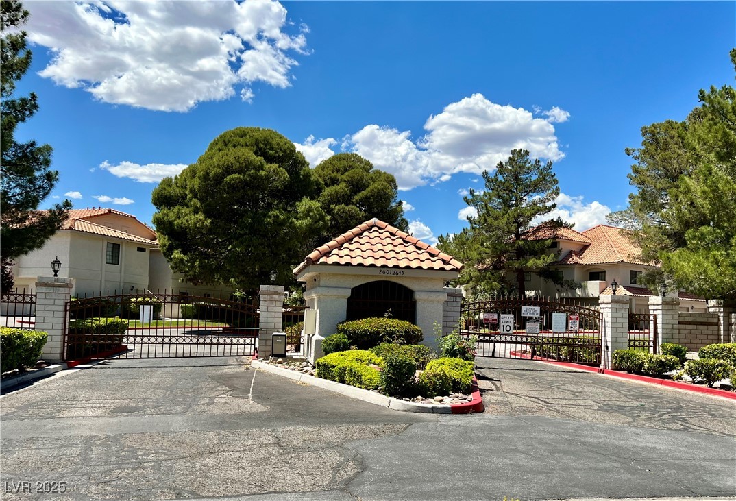 2627 S Durango Drive 202