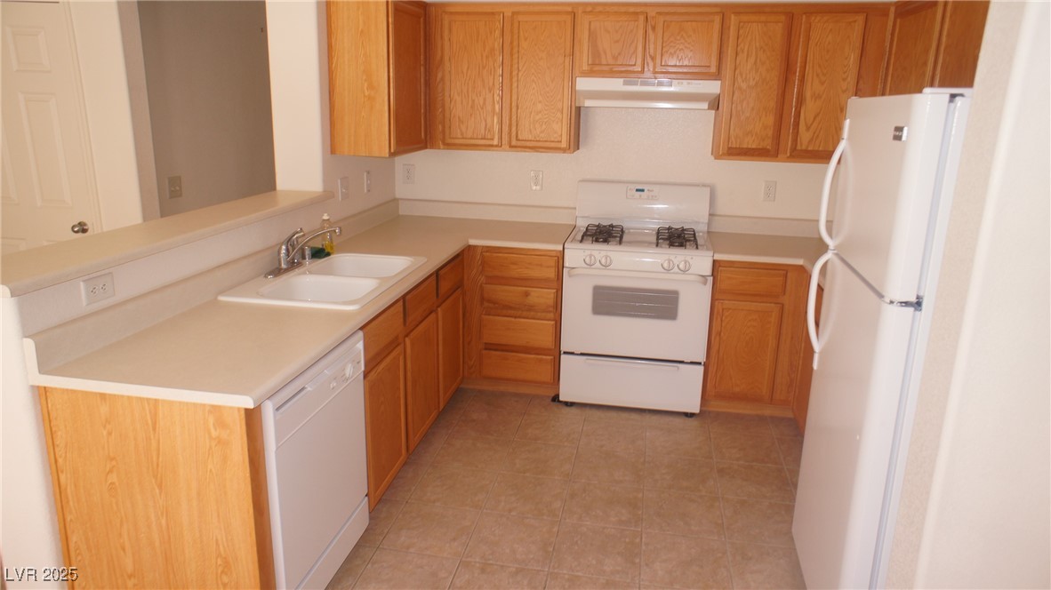 989 Coronado Peak Avenue