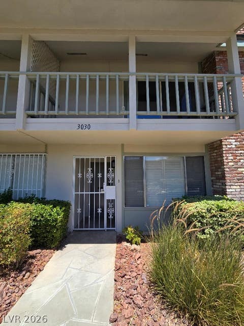 Townhouse For Rent - 3030 El Camino Avenue<br/> Clark County, Las Vegas, NV 89102