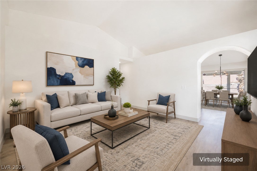 2543 River Oaks Drive