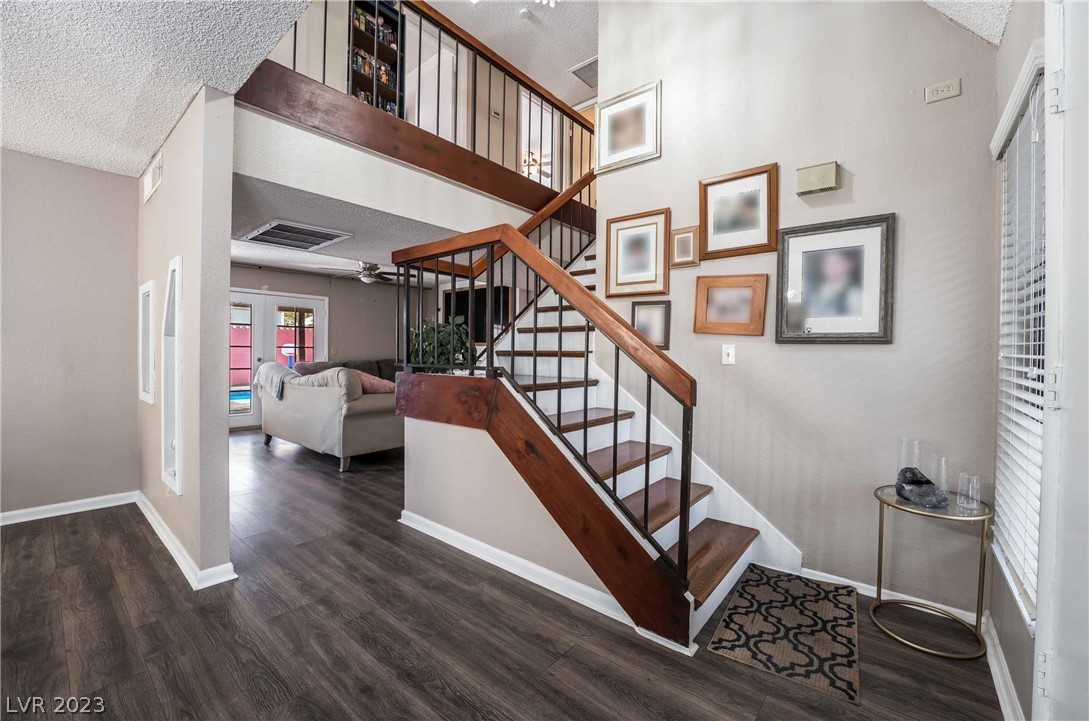 Photo 6 of 41 of 4605 Amberwood Lane house