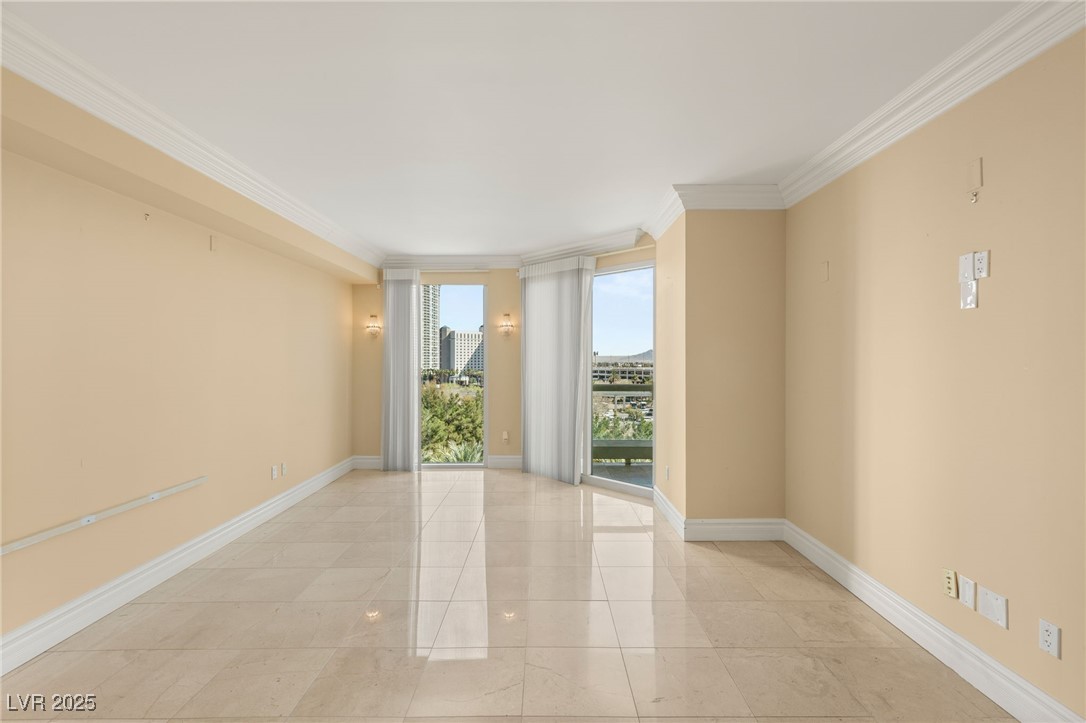 Las Vegas, Nevada 89109, United States, 3 Bedrooms Bedrooms, ,3 BathroomsBathrooms,Residential,Active,80906