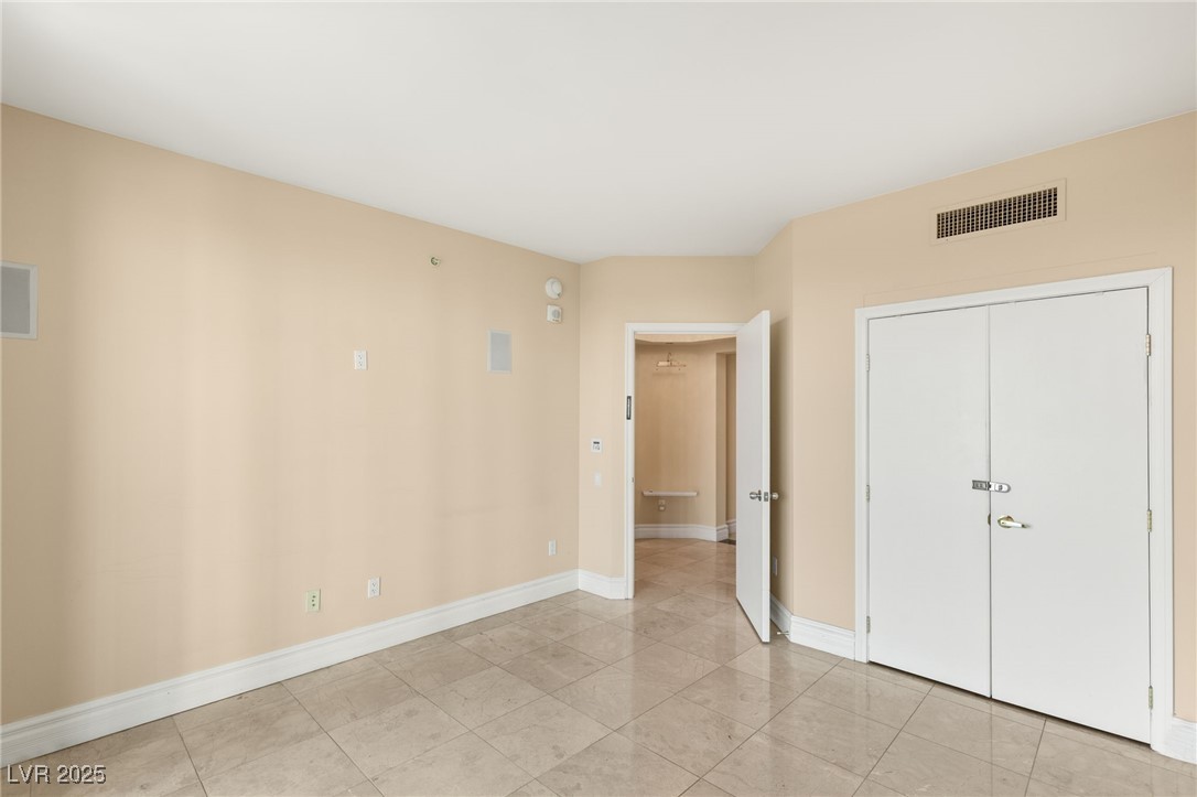 Las Vegas, Nevada 89109, United States, 3 Bedrooms Bedrooms, ,3 BathroomsBathrooms,Residential,Active,80906