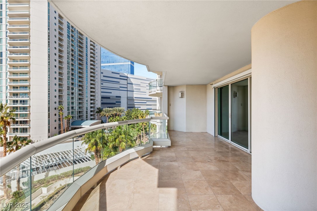 Las Vegas, Nevada 89109, United States, 3 Bedrooms Bedrooms, ,3 BathroomsBathrooms,Residential,Active,80906