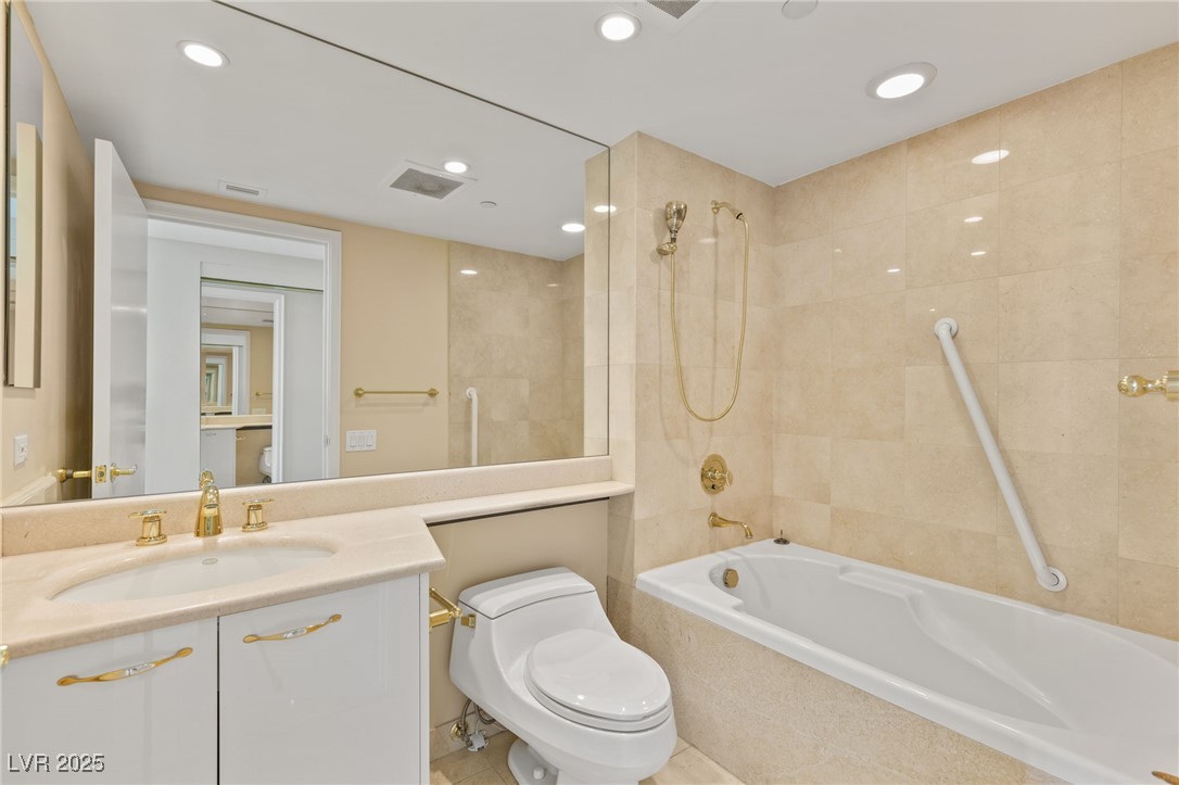 Las Vegas, Nevada 89109, United States, 3 Bedrooms Bedrooms, ,3 BathroomsBathrooms,Residential,Active,80906