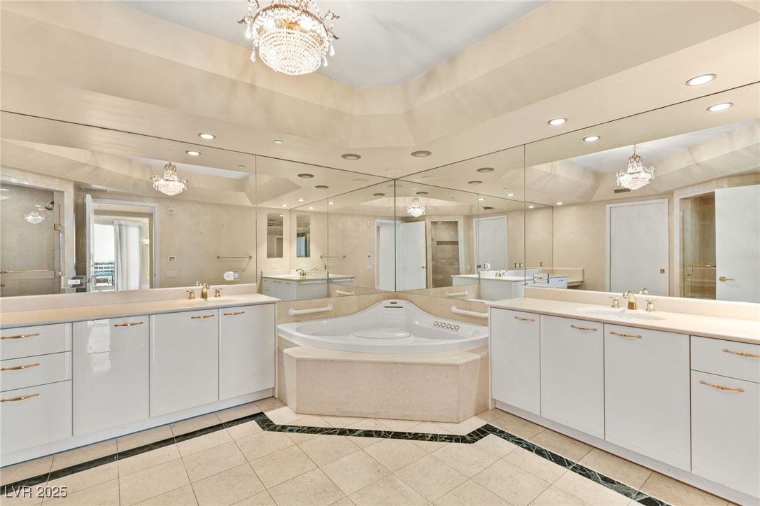 Las Vegas, Nevada 89109, United States, 3 Bedrooms Bedrooms, ,3 BathroomsBathrooms,Residential,Active,80906