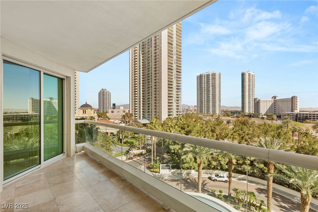 Las Vegas, Nevada 89109, United States, 3 Bedrooms Bedrooms, ,3 BathroomsBathrooms,Residential,Active,80906