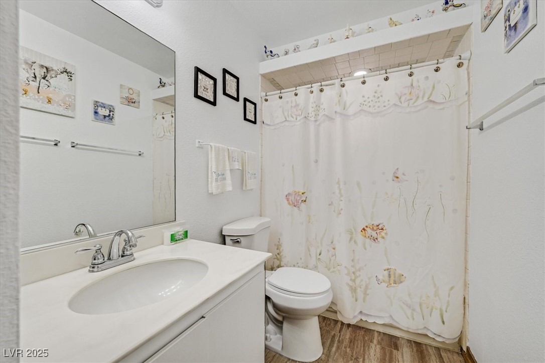 Henderson, Nevada 89011, United States, 4 Bedrooms Bedrooms, ,2 BathroomsBathrooms,Residential,Pending,119940