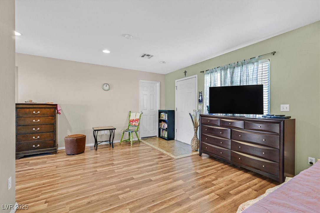 Henderson, Nevada 89011, United States, 4 Bedrooms Bedrooms, ,2 BathroomsBathrooms,Residential,Pending,119940