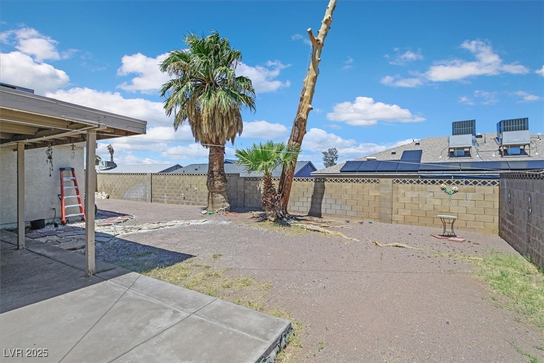 Henderson, Nevada 89011, United States, 4 Bedrooms Bedrooms, ,2 BathroomsBathrooms,Residential,Pending,119940