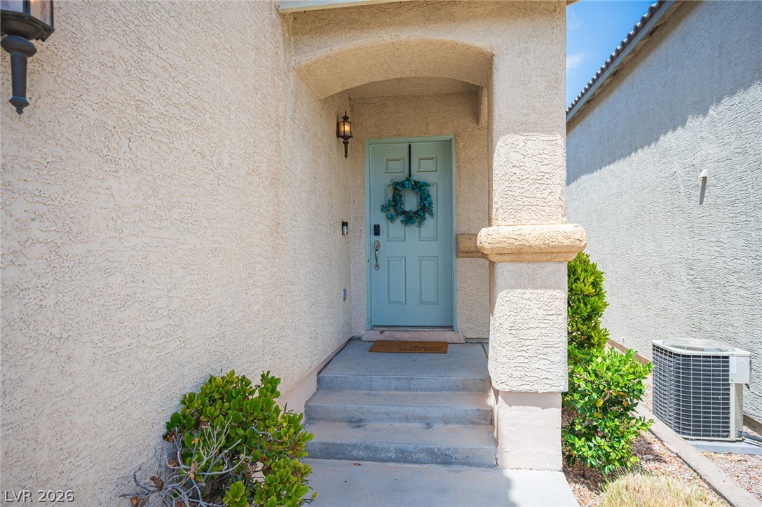 10646 Streamside Avenue