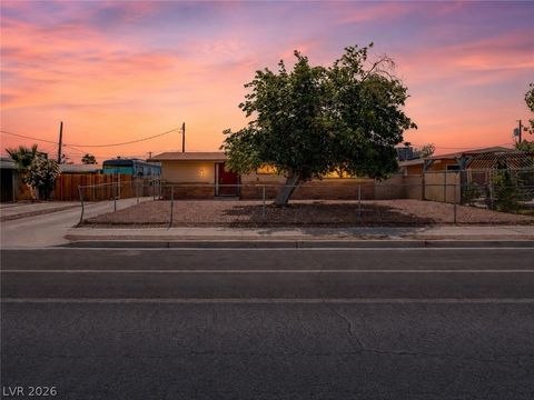 Homes For Sale - 706 Upland Boulevard<br/> Las Vegas, NV 89107
