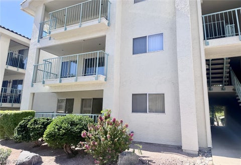 Condo For Sale - 3550 Bay Sands Drive #2045<br/> Laughlin, NV 89029