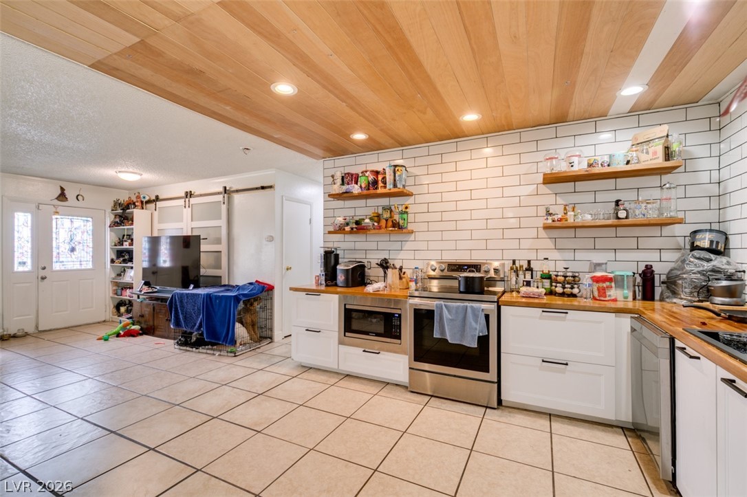 1709 Shadow Mountain Place