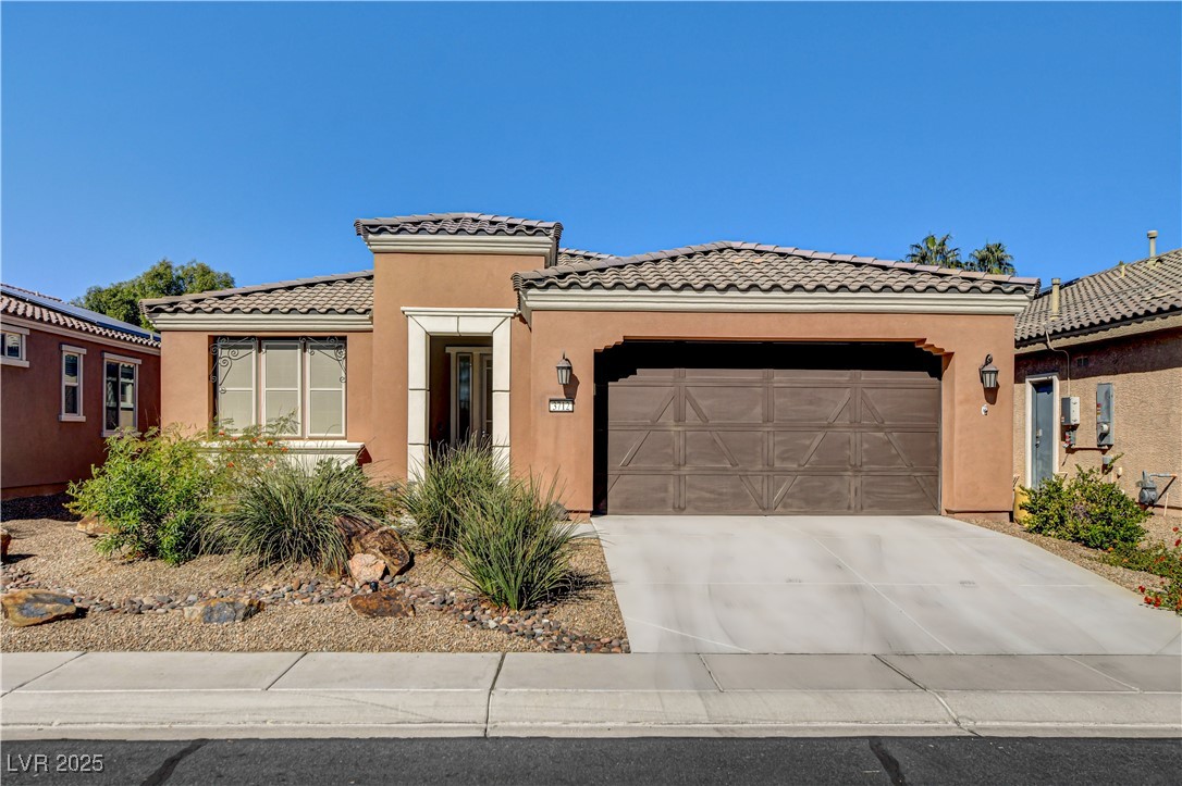 3712 Corte Bella Hills Avenue