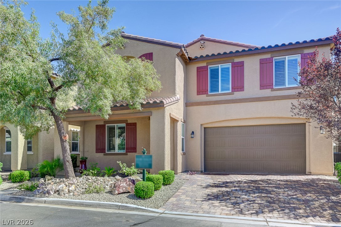 3869 Catlyn Woods Avenue