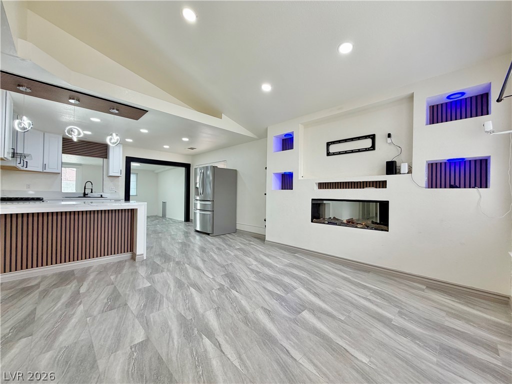 6251 Desert Sun Drive