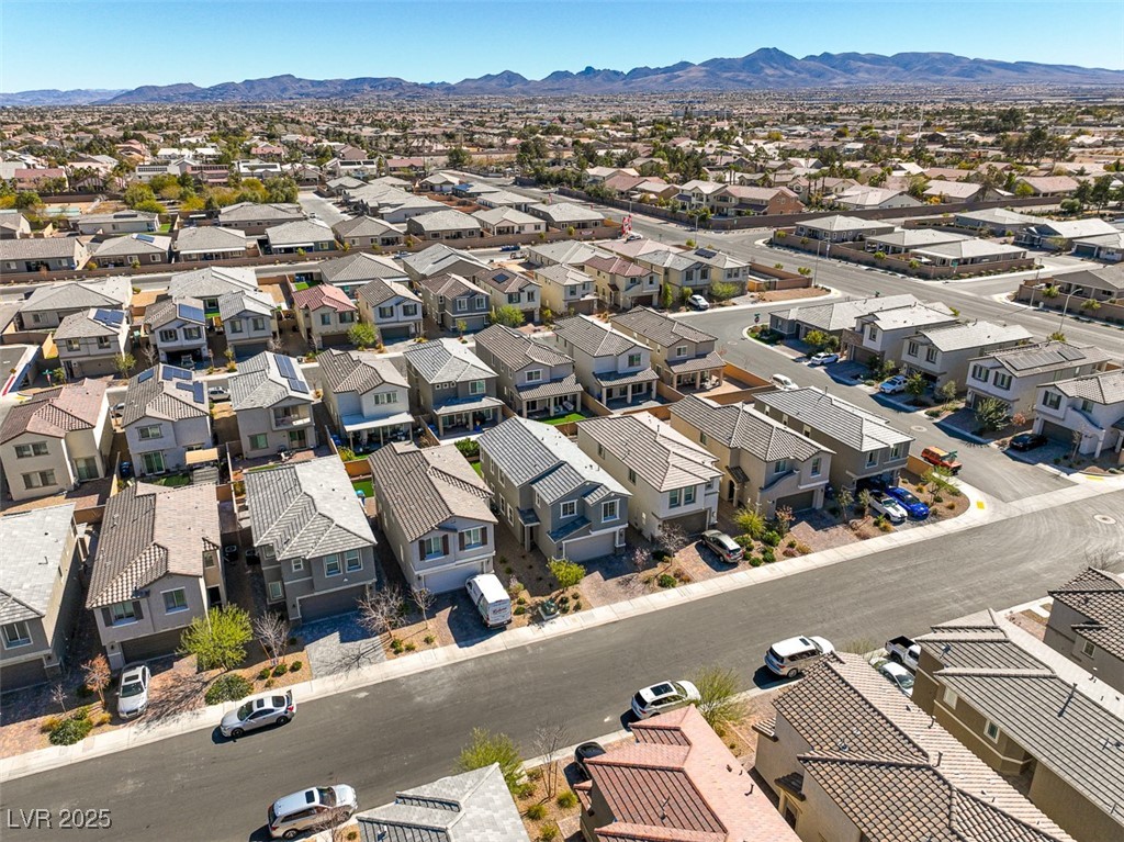 10042 Bismuth Street, Las Vegas, Nevada image 32