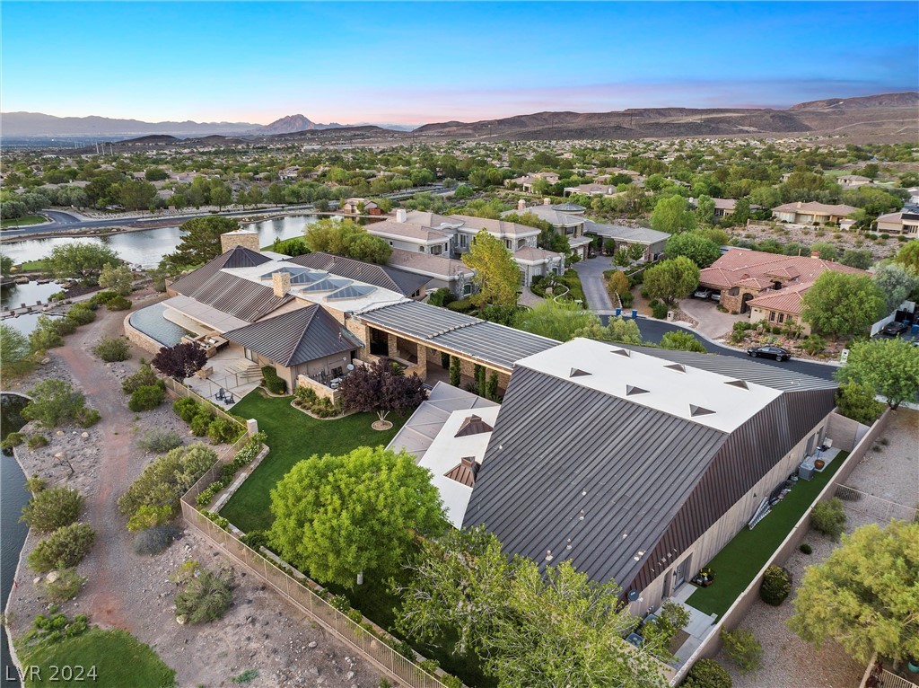 Henderson, Nevada 89052, United States, 6 Bedrooms Bedrooms, ,7 BathroomsBathrooms,Residential,Active,55031