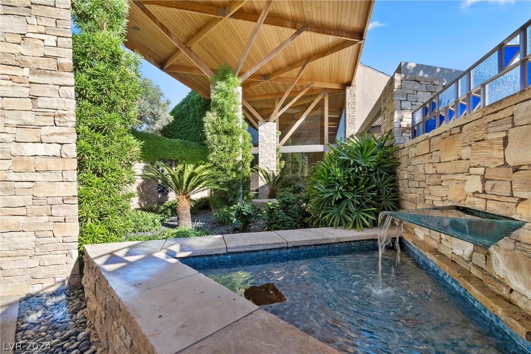 Henderson, Nevada 89052, United States, 6 Bedrooms Bedrooms, ,7 BathroomsBathrooms,Residential,Active,55031