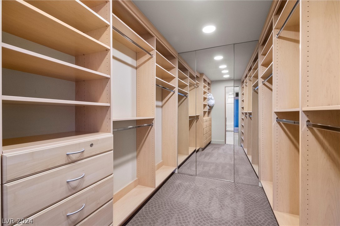 Henderson, Nevada 89052, United States, 6 Bedrooms Bedrooms, ,7 BathroomsBathrooms,Residential,Active,55031