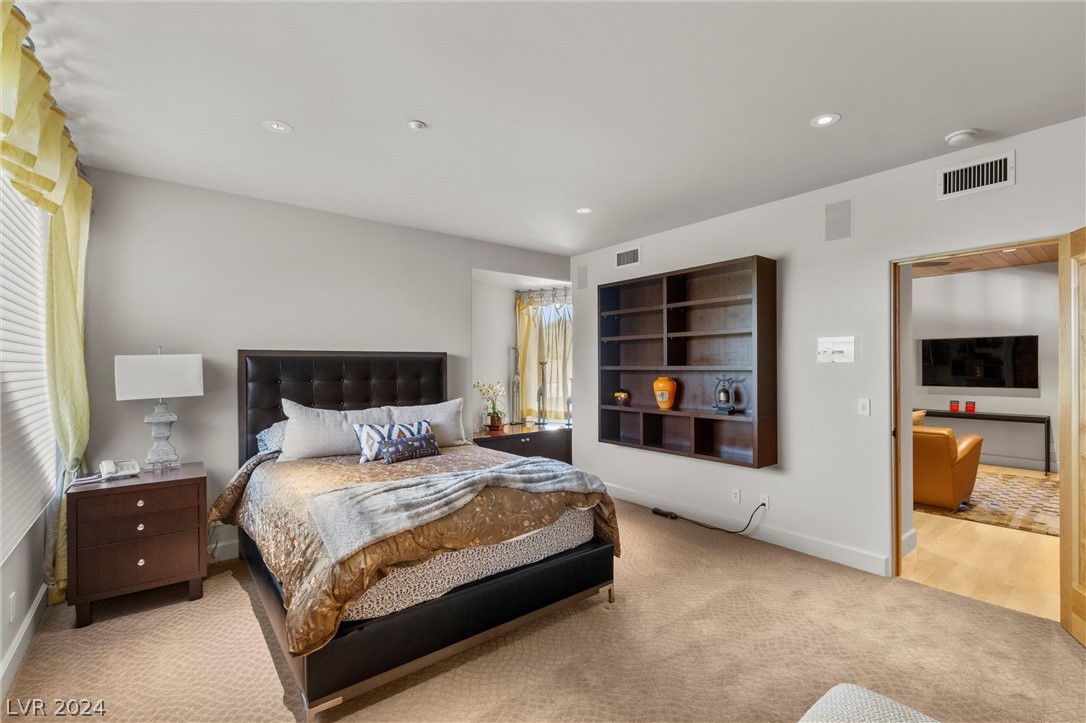 Henderson, Nevada 89052, United States, 6 Bedrooms Bedrooms, ,7 BathroomsBathrooms,Residential,Active,55031