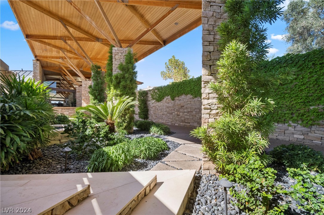 Henderson, Nevada 89052, United States, 6 Bedrooms Bedrooms, ,7 BathroomsBathrooms,Residential,Active,55031