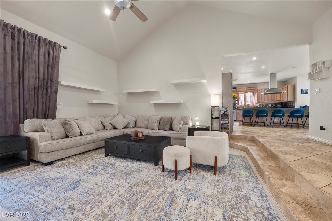 Henderson, Nevada 89015, United States, 4 Bedrooms Bedrooms, ,4 BathroomsBathrooms,Residential,Active,92877