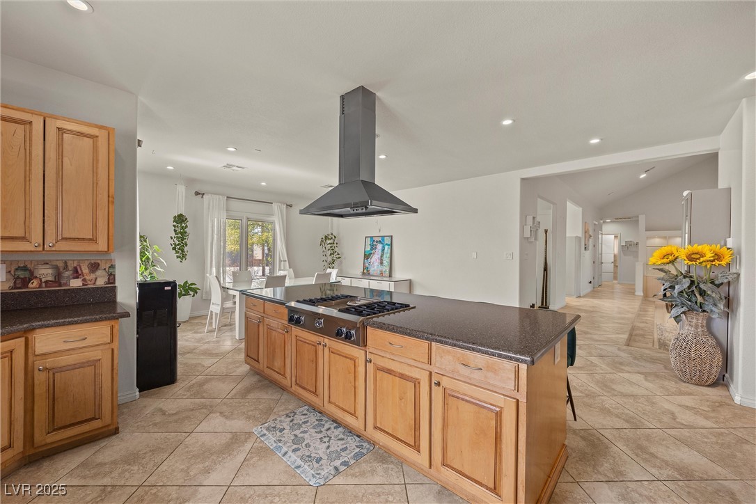 Henderson, Nevada 89015, United States, 4 Bedrooms Bedrooms, ,4 BathroomsBathrooms,Residential,Active,92877