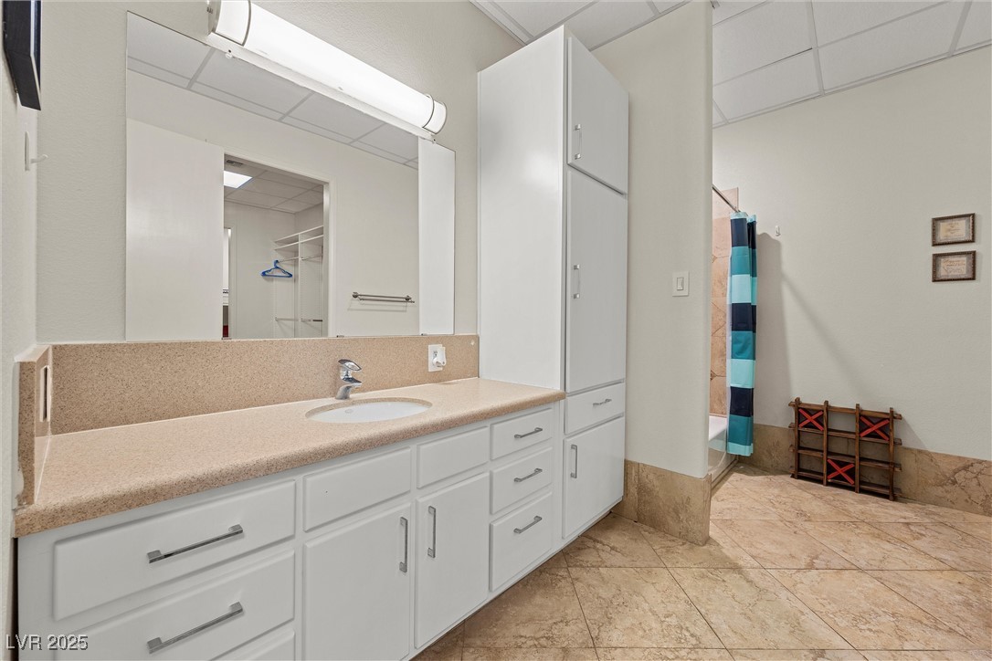 Henderson, Nevada 89015, United States, 4 Bedrooms Bedrooms, ,4 BathroomsBathrooms,Residential,Active,92877